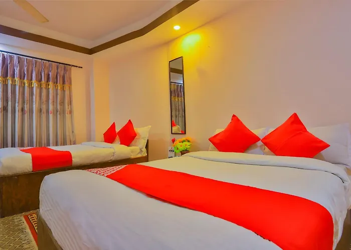 Oyo 656 Shree Guru Hotel *